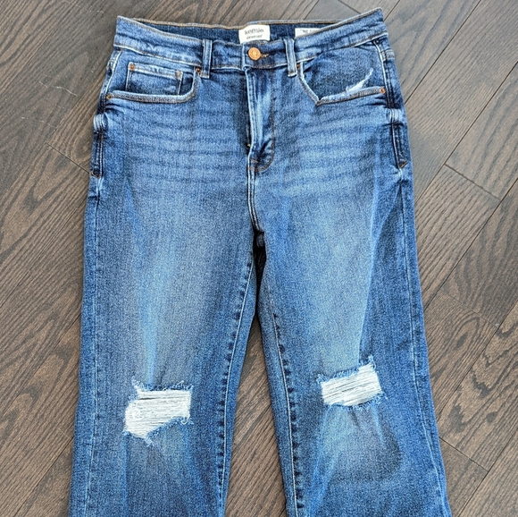 Kenzie 'The Slim' Jeans - Picture 2 of 9